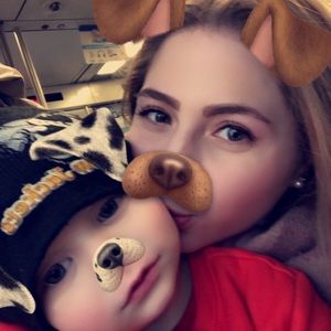 Meet your Posher, Danielle